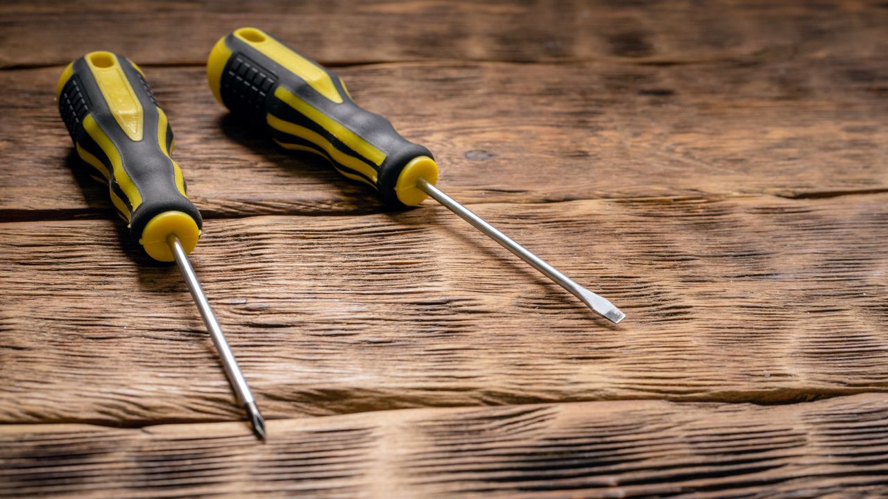 11 Jenis Obeng Beserta Fungsi dan Tips Memilihnya